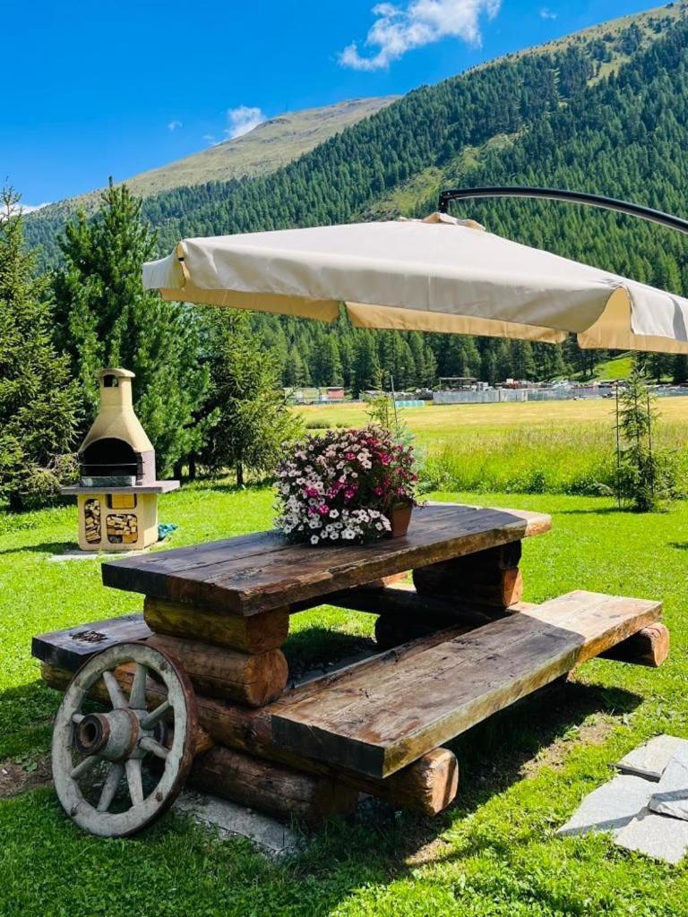 Chalet Sunshine Livigno Exterior foto